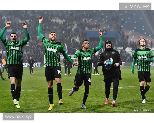 萨索洛提前两轮加冕意乙冠军时隔一年再度重返意甲赛场